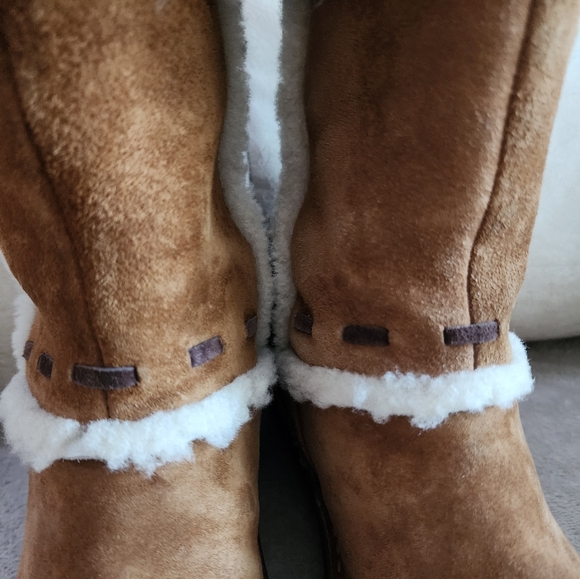 UGG Womens Size 9 Elijo Chestnut Suede Shearling Pull On Cuffed Boots - Picture 3 of 10